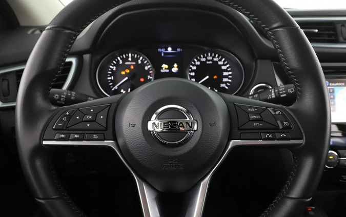 Nissan Qashqai cena 75000 przebieg: 27566, rok produkcji 2018 z Węgrów małe 379
